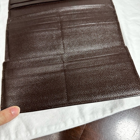 Bvlgari Leather Wallet Chocolate Brown with Snap Closure - Picture 8 of 12